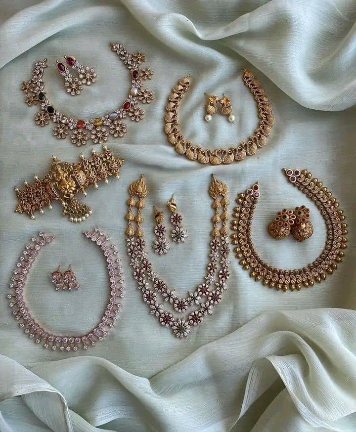 Nakashi Kunti Jewellery Combo Set For You